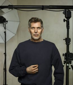 Erwin-Olaf_Portrait-01_2021-copy-e1620124052381